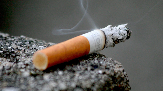 تفسير رؤية حلم التدخين في المنام لابن سيرين والنابلسي وابن شاهين